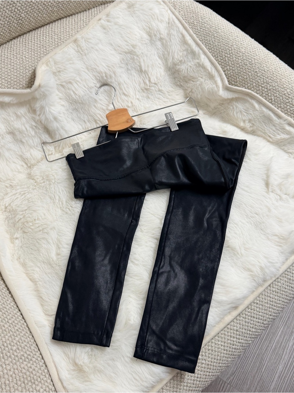 Spanx women’s  Black Faux Leather Leggings Small